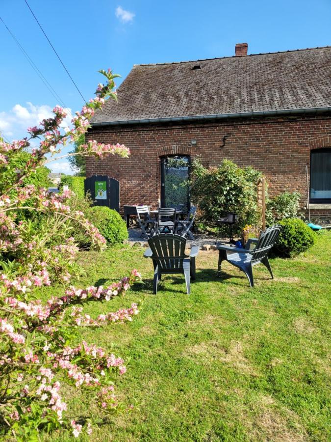 Studio Bienvenue Du Cote De Chez Nous Avec Jardin Privatif Wignehies Exterior photo